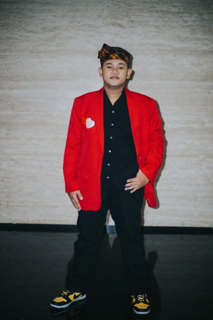 Abdul Laizati Jr. Ode berhasil lolos ke babak Live Round pada ajang pencarian bakat The Voice All Star Indonesia.