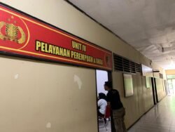 Sempat Mangkir, Guru Besar FKIP UHO Prof B Datangi Polresta Kendari ...