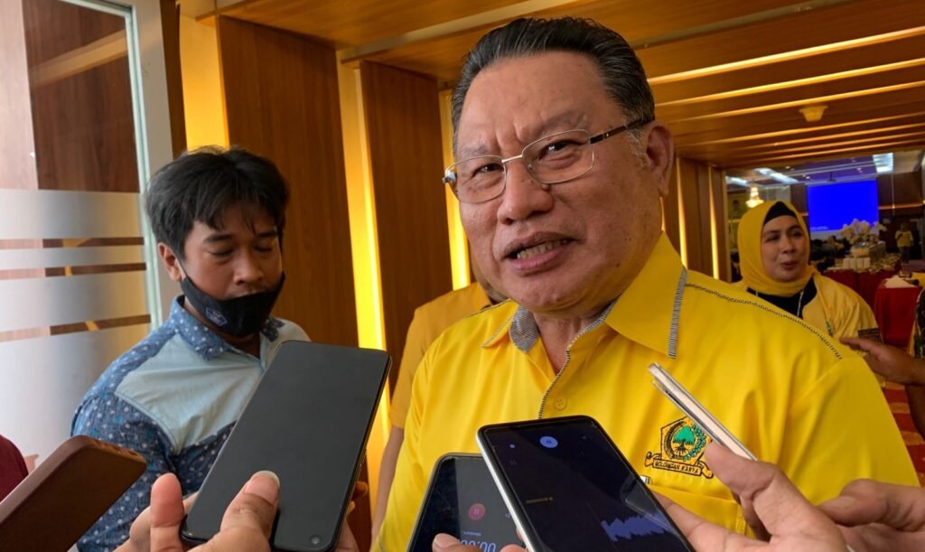 Ketua DPD Partai Golkar Provinsi Sultra, Herry Asiku.