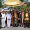 Berkunjung di Butur, Ruksamin Dianugerahi Gelar Kerabat Keluarga Kerajaan Bharata Kulisusu