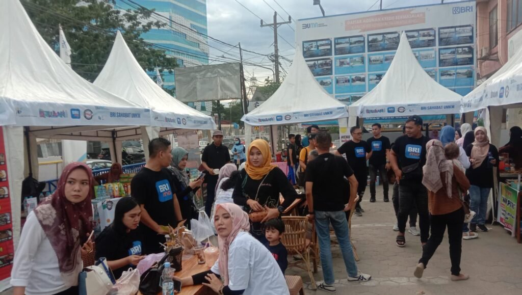 Stan UMKM di Kanca BRI Samratulangi Kendari. Foto: Wira Muhammad Rafli/Kendariinfo. (17/12/2022).