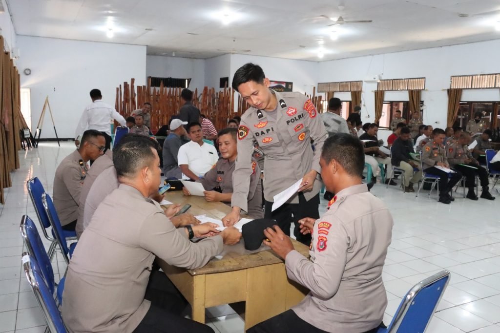 Polres Baubau Laksanakan Tes Psikologi Terhadap Personel sebagai Syarat untuk Membawa Senpi Dinas Polres Baubau Laksanakan Tes Psikologi Terhadap Personel sebagai Syarat untuk Membawa Senpi Dinas