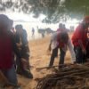 Peringati Ultah Megawati, PDIP Sultra Lakukan Aksi Bersih-Bersih Pantai Toronipa