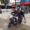 Pengedar Narkotika di Kendari Dicegat Polisi hingga Jatuh dari Motor saat Melarikan Diri
