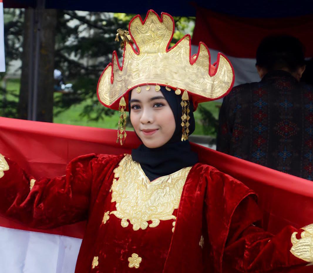 Cerita Mahasiswi Turki asal Kolaka, Jadi Tutor Online hingga Guide untuk Penuhi Kebutuhan di Eropa Cerita Mahasiswi Turki asal Kolaka, Jadi Tutor Online hingga Guide untuk Penuhi Kebutuhan di Eropa