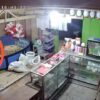 Terekam CCTV, Pria di Konawe Curi Sebungkus Rokok dengan Modus Belanja