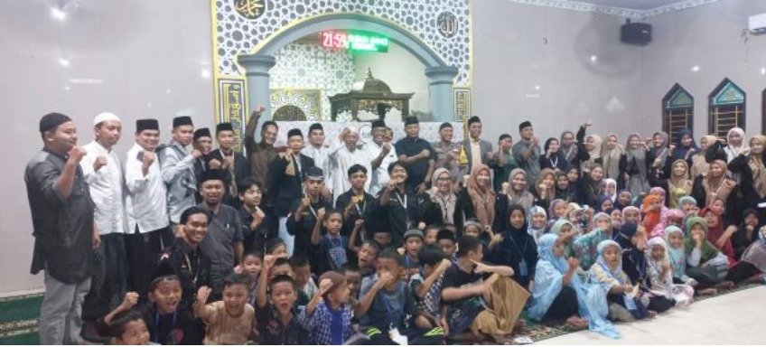 Kegiatan Ramadhan Camp di Desa Kota Bangun, Kecamatan Ranomeeto, Kabupaten Konsel.
