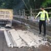 Pemotor yang Diserempet Truk hingga Terperosok Dalam Selokan di Kendari Meninggal Dunia