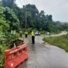 Jalan Penghubung Kabupaten Rusak akibat Longsor, Polres Konsel Imbau Warga Waspada