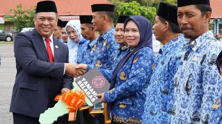 Hardiknas 2023, Pemkab Berikan Sejumlah Fasilitas untuk Guru dan P3K di Konut Hardiknas 2023, Pemkab Berikan Sejumlah Fasilitas untuk Guru dan P3K di Konut