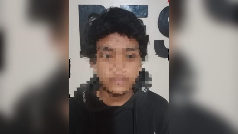 Pelajar SMP di Kendari Diringkus Polisi Usai Ketahuan Setubuhi Kekasihnya Pelajar SMP di Kendari Diringkus Polisi Usai Ketahuan Setubuhi Kekasihnya