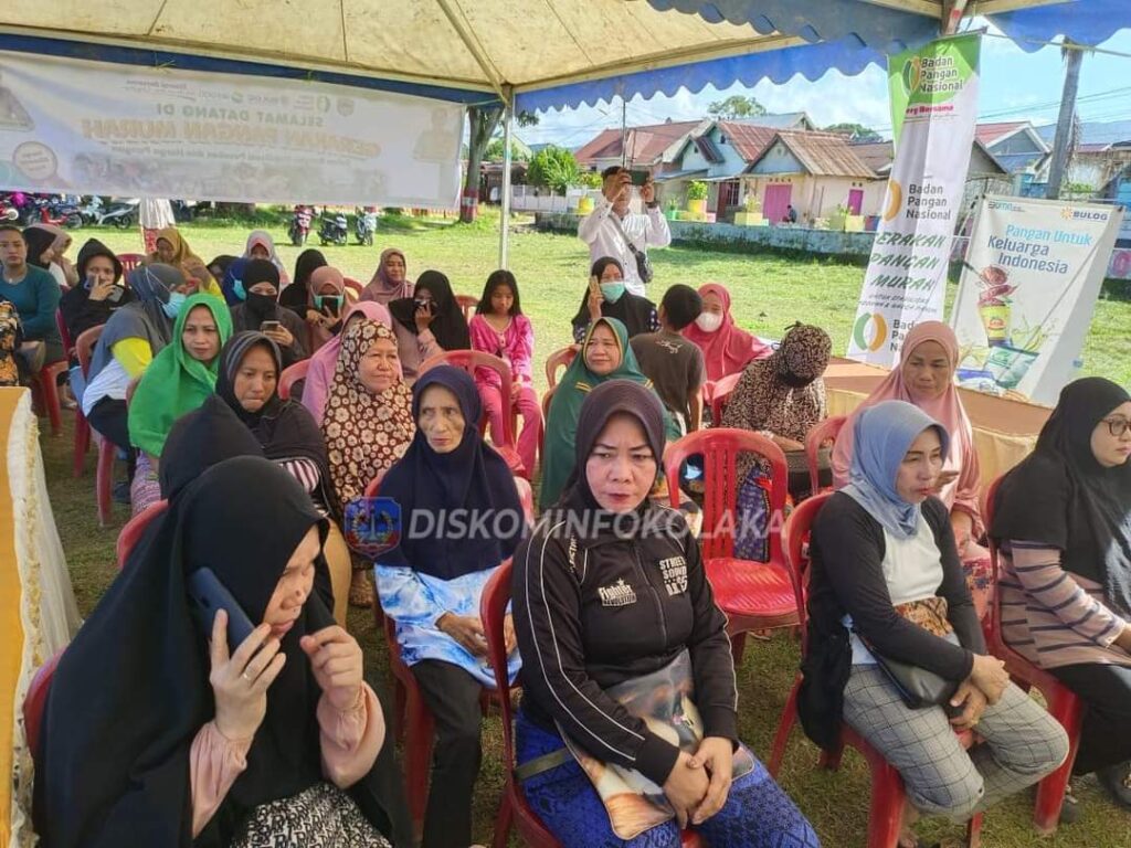 Gerakan Pangan Murah di Kabupaten Kolaka dipadati masyarakat.