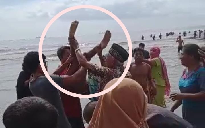 Kakak Beradik di Konawe Terseret Arus saat Berenang di Muara Sungai, 1 Meninggal Dunia Kakak Beradik di Konawe Terseret Arus saat Berenang di Muara Sungai, 1 Meninggal Dunia