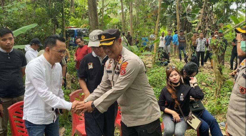 Kapolres Konawe Tinjau Proses Ekshumasi Dan Autopsi Makam Juliansyah Di