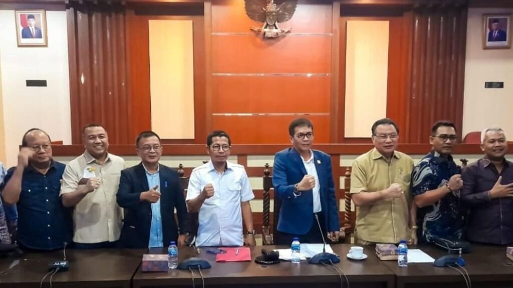 DPRD Sultra saat konferensi pers pengusulan Pj. Gubernur.