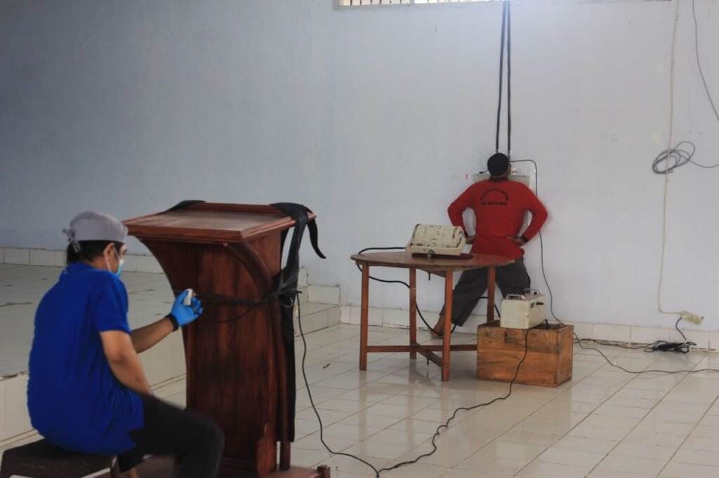 WBP Lapas Kelas II A Kendari melakukan skrining penyakit TBC.