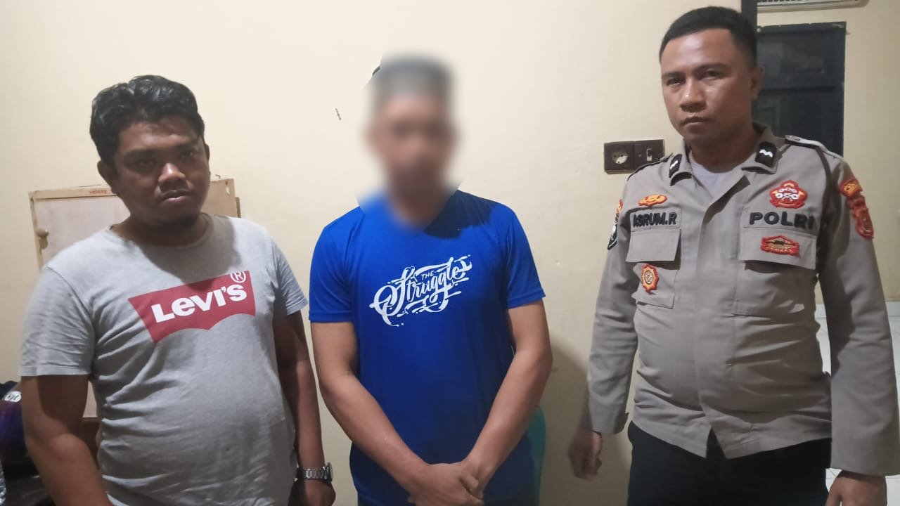 Pria yang Bacok Mantan Istri di Konawe karena Tolak Diceraikan Serahkan Diri ke Polisi Pria yang Bacok Mantan Istri di Konawe karena Tolak Diceraikan Serahkan Diri ke Polisi