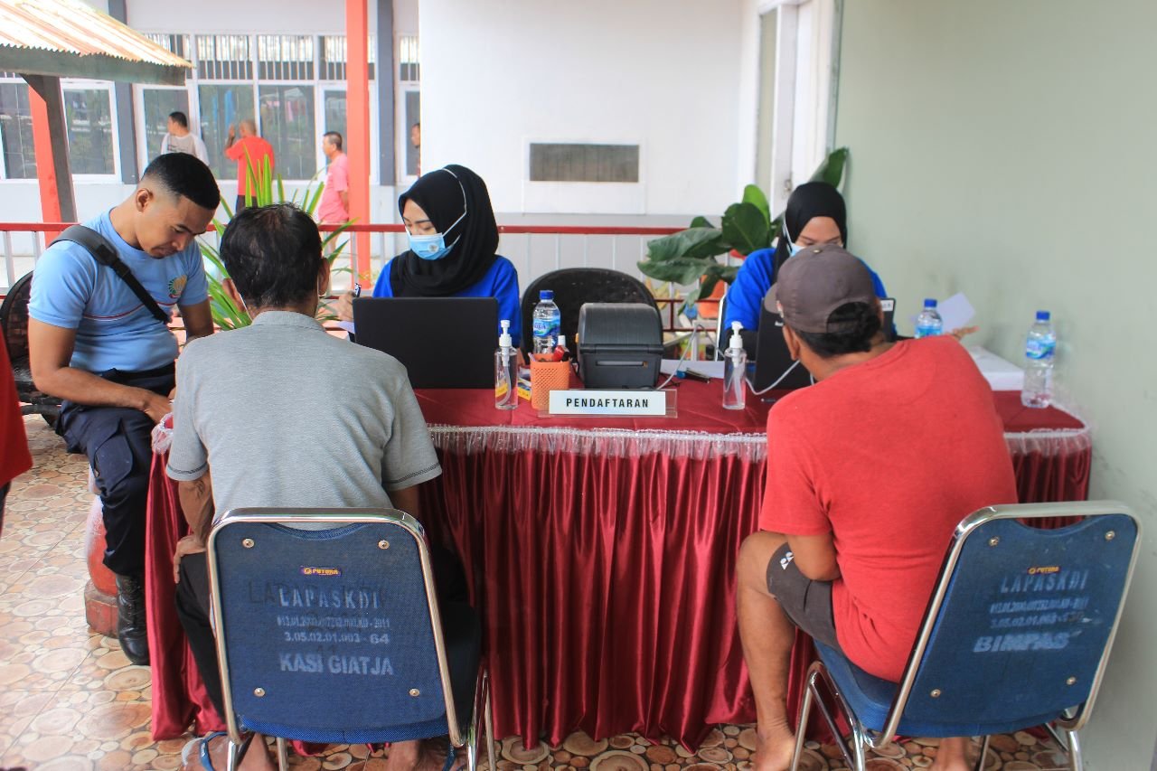 834 Warga Binaan Lapas Kelas II A Kendari Skrining Penyakit TBC 834 Warga Binaan Lapas Kelas II A Kendari Skrining Penyakit TBC