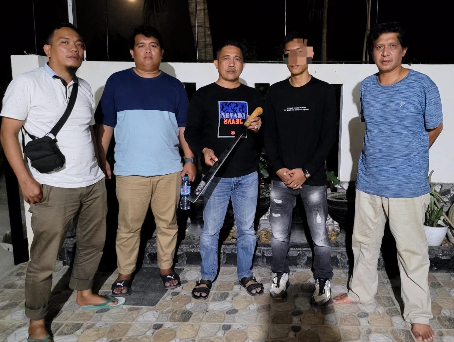 Lagi, 1 Pelaku Penyerangan Pedemo di Kejati Sultra Serahkan Diri ke Polisi Lagi, 1 Pelaku Penyerangan Pedemo di Kejati Sultra Serahkan Diri ke Polisi