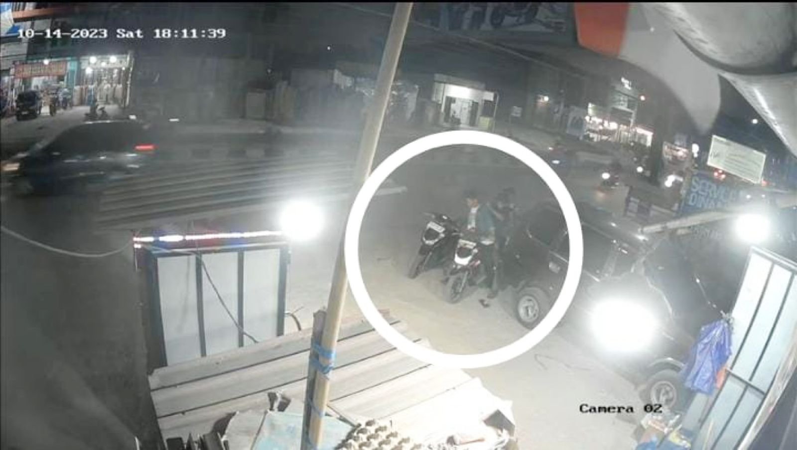 3 Pria Terekam CCTV Gasak Tas Warga di Kendari 3 Pria Terekam CCTV Gasak Tas Warga di Kendari