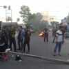 Tuntut Penangkapan Pelaku Pembunuhan Pelajar, Sekelompok Warga Gelar Demo dan Blokade Jalan di Kendari