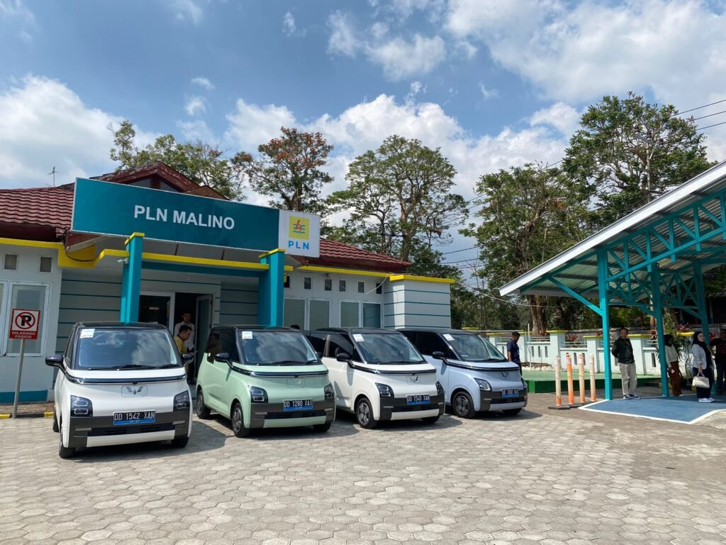 DrivexperiencMobil listrik Wuling Air ev saat tiba di Malino.e Wuling Motors bersama Media se-Sulawesi mencoba Wuling Air Ev.