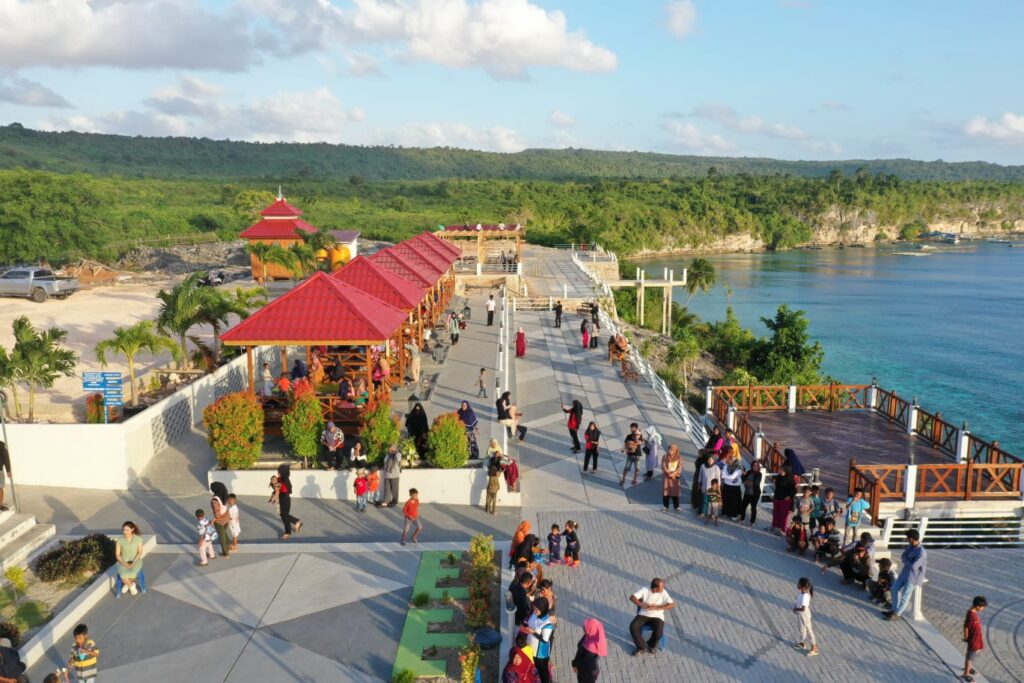 Landscape Waburi Park di Desa Gaya Baru, Busel.