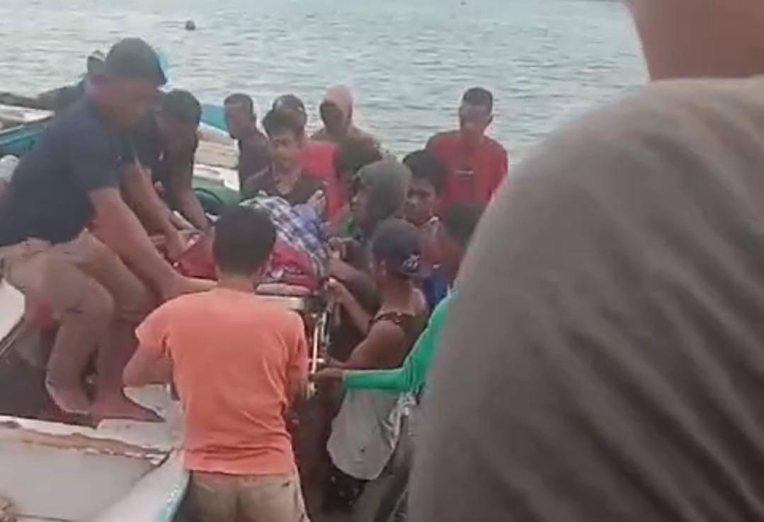 Nelayan yang Terjatuh di Perairan Karang Kapota Wakatobi Ditemukan Tewas oleh Tim SAR