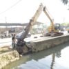 Mitigasi Bencana Banjir, Pemkot Kendari Keruk Sedimen Kali Korumba