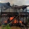 Api Hanguskan Sebuah Rumah Warga di Desa Pewutaa Kolaka