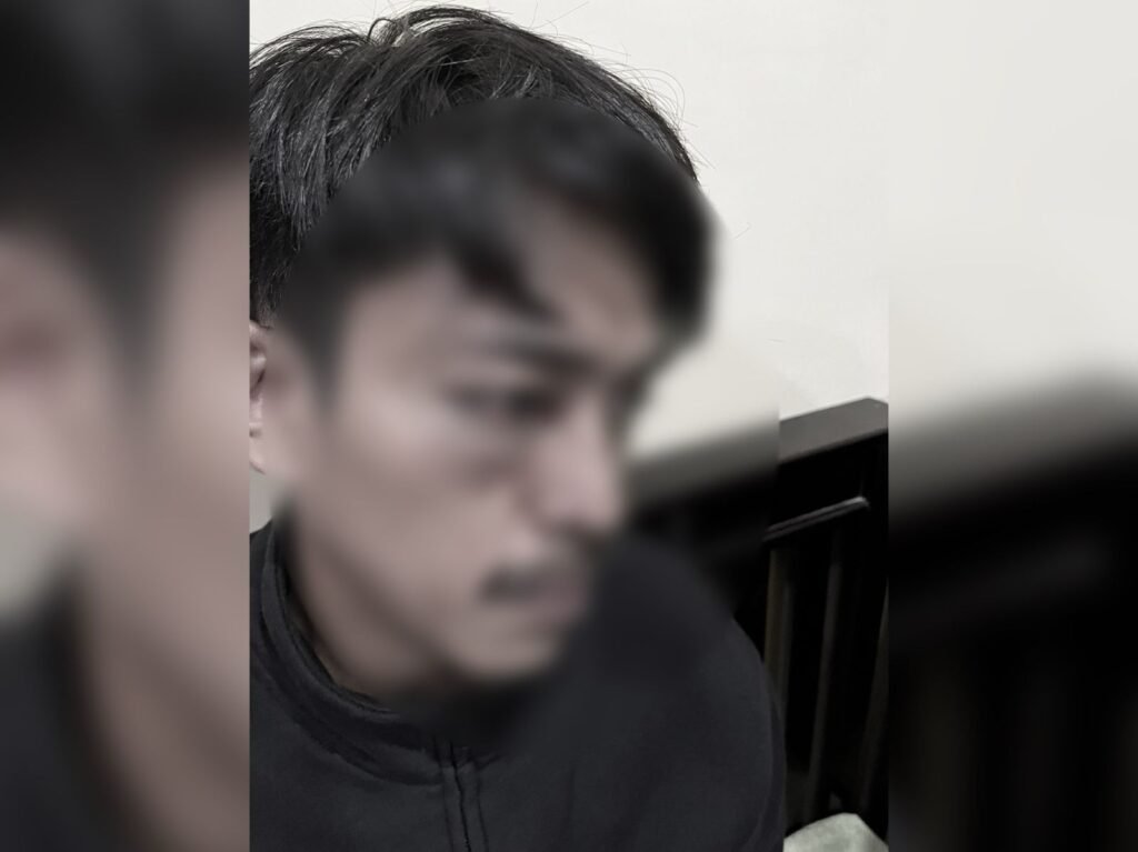 Pria bernama Firman (28) mengalami luka di bagian mata sebelah kanan usai dikeroyok oknum polisi di Kelurahan Lamokato, Kecamatan Kolaka, Kabupaten Kolaka, Sulawesi Tenggara (Sultra).