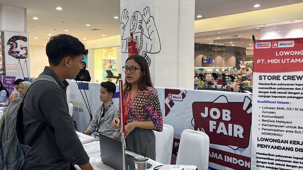 Salah satu perusahaan penyedia lowongan kerja di Sultra Job Fair 2024.