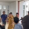 Perkara Bakar Ban, Demonstran dan Staf Anggota DPRD Kendari Ricuh