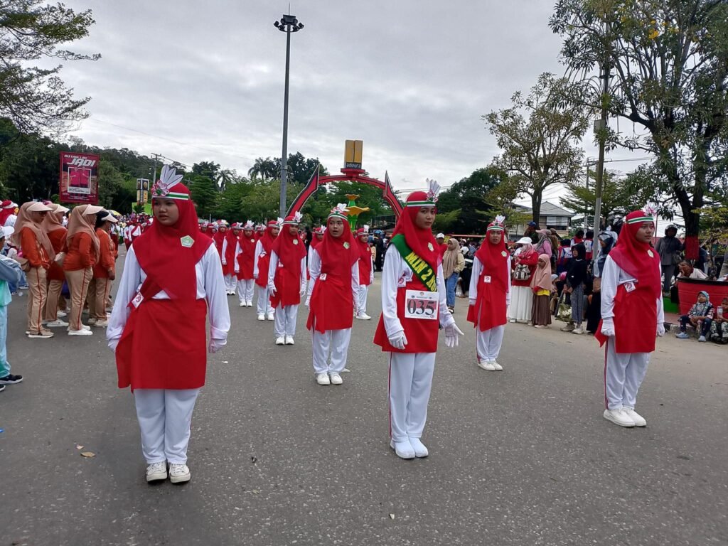 Gerak jalan indah menyambut Hari Ulang Tahun ( HUT) ke-79 Republik Indonesia (RI) di Kabupaten Kolaka, Sulawesi Tenggara (Sultra).