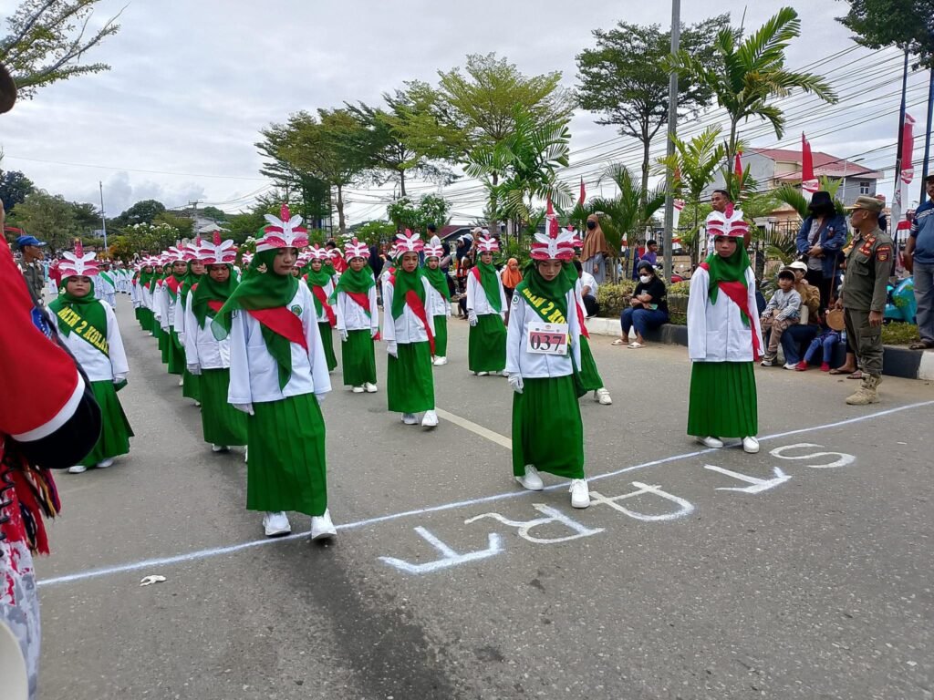 Gerak jalan indah menyambut Hari Ulang Tahun ( HUT) ke-79 Republik Indonesia (RI) di Kabupaten Kolaka, Sulawesi Tenggara (Sultra).