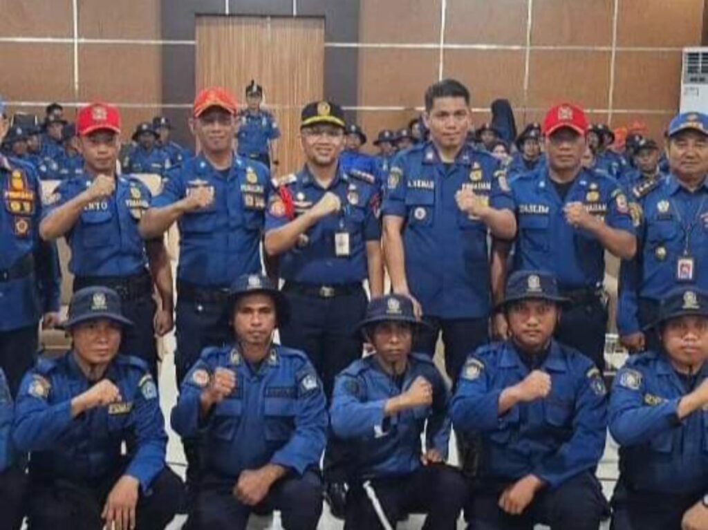 Petugas Damkar Kendari yang mengikuti diklat dari Kemendagri.