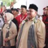 Meski Diguyur Hujan, Relawan Kompak Kawal Pencalonan Yudhi-Nirna di KPU Kendari