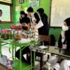 Warga Konut Apresiasi Baksos Kesehatan FK UHO di SMPN 1 Lasolo