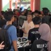 Jelang Konser Berkah ASR-Hugua di Kolaka, Warga Padati Pengambilan Gelang Doorprize