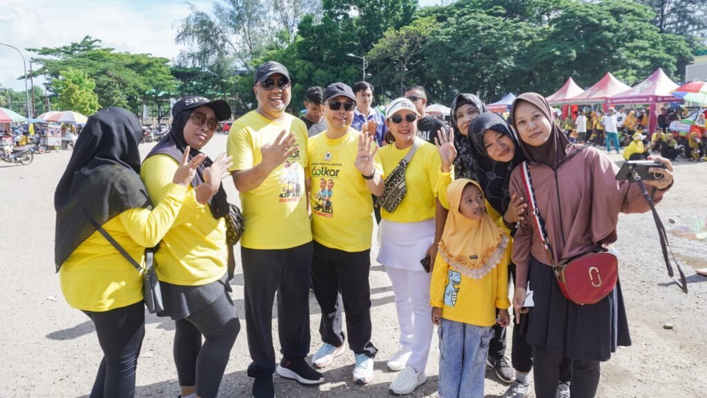 Aksan Jaya Putra (AJP) dan Andi Sulolipu (ASLI) turut memeriahkan HUT ke-60 Partai Golkar di pelataran Eks MTQ Kendari.