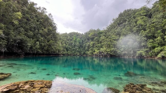 Keindahan Danau Tobelo, Spot Hidden Gem di Pulau Labengki