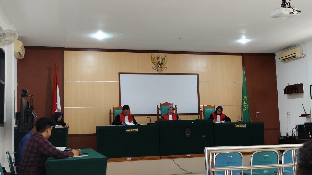 Sidang perdana gugatan lingkungan hidup di Pengadilan Negeri (PN) Unaaha, Kabupaten Konawe, Sulawesi Tenggara (Sultra).