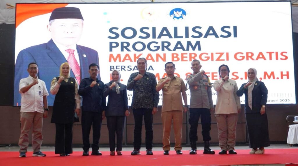 Sosialisasi Makan Bergisi Gratis oleh anggota Komisi IX DPR RI, Ahmad Sjafei.