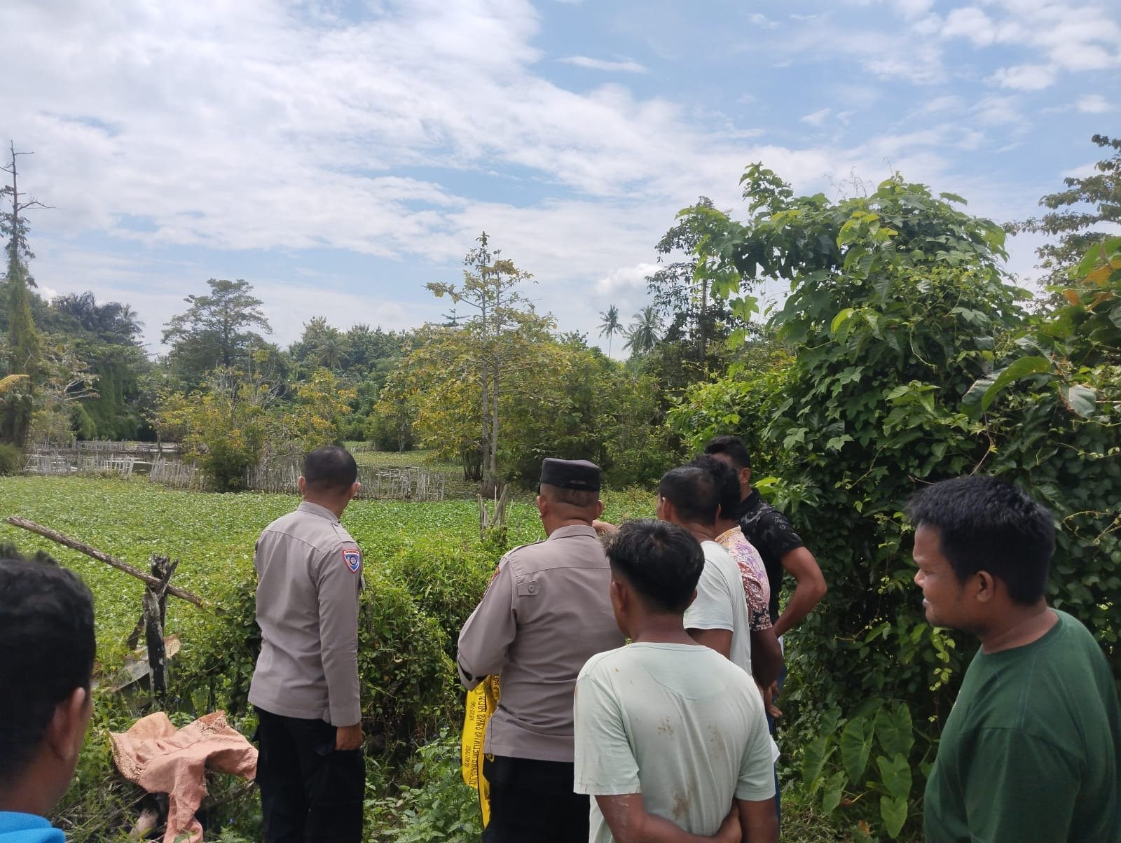 Lansia di Muna Ditemukan Meninggal dalam Rawa, Diduga Jatuh ke Sumur Bekas Lansia di Muna Ditemukan Meninggal dalam Rawa, Diduga Jatuh ke Sumur Bekas