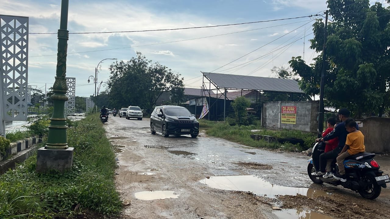 23 Jalan Rusak di Kota Kendari Bakal Diaspal Tahun 2025, Ini Daftarnya 23 Jalan Rusak di Kota Kendari Bakal Diaspal Tahun 2025, Ini Daftarnya