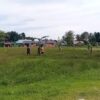Kesal Pemkec Tak Bersinergi, Warga Desa Bahari, Kolut Tanam Pohon Pisang di Lapangan Bola