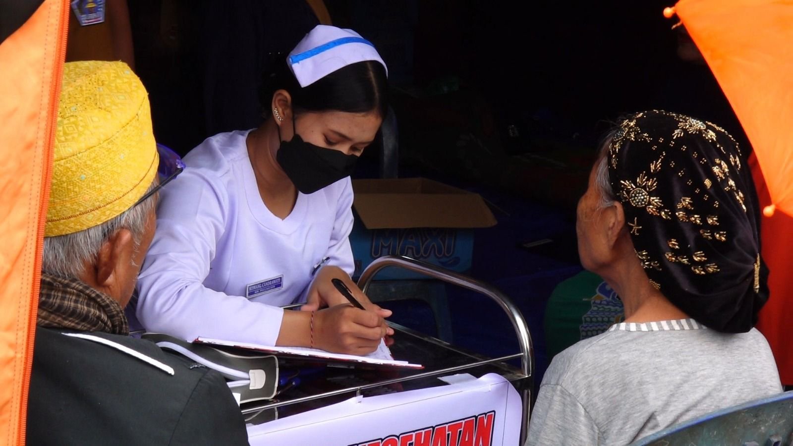 Tanggap Darurat Banjir Kali Wanggu, Pemkot Kendari Distribusikan Sembako dan Buka Posko Kesehatan Tanggap Darurat Banjir Kali Wanggu, Pemkot Kendari Distribusikan Sembako dan Buka Posko Kesehatan