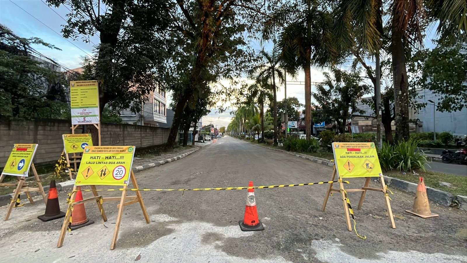 Pengerjaan Jalan Made Sabara Senilai Rp2,6 Miliar Masuki Tahap Pengerasan Pengerjaan Jalan Made Sabara Senilai Rp2,6 Miliar Masuki Tahap Pengerasan