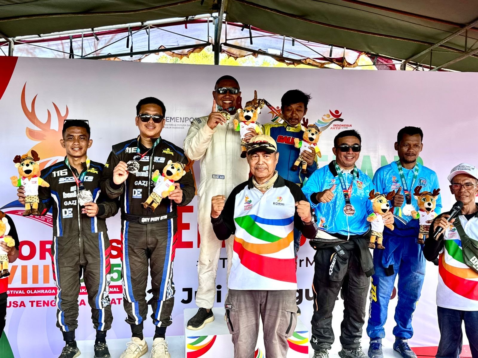 Tim IOF Sultra Sabet Medali Perak dalam Fornas ke-8 di NTB Tim IOF Sultra Sabet Medali Perak dalam Fornas ke-8 di NTB