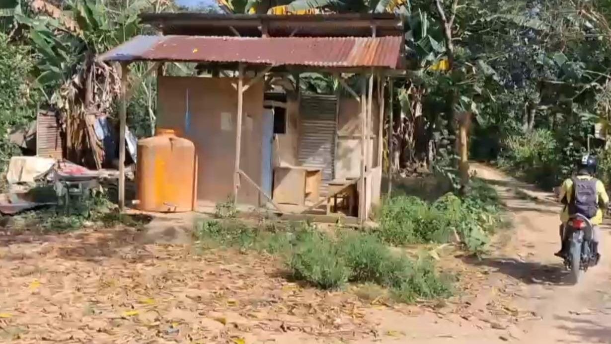 Gedung Tak Layak Pakai, Warga Alolama Kendari Pindahkan Aktivitas Posyandu ke Masjid Gedung Tak Layak Pakai, Warga Alolama Kendari Pindahkan Aktivitas Posyandu ke Masjid